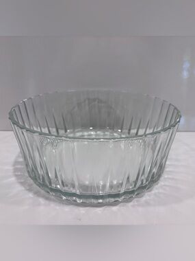 Vintage Turkish Pasabache Clear Glass Bowl With Ribbed Design VL5177